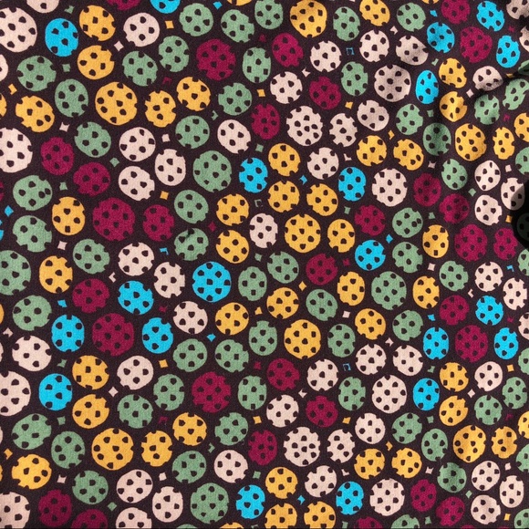 ⭐️ LulaRoe Geometric Multi-Colored Pattern Skirt Size: MEDIUM - Picture 5 of 8